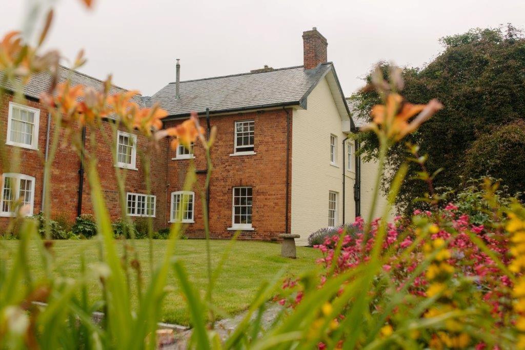 Hordley Hall 埃尔斯米尔 外观 照片